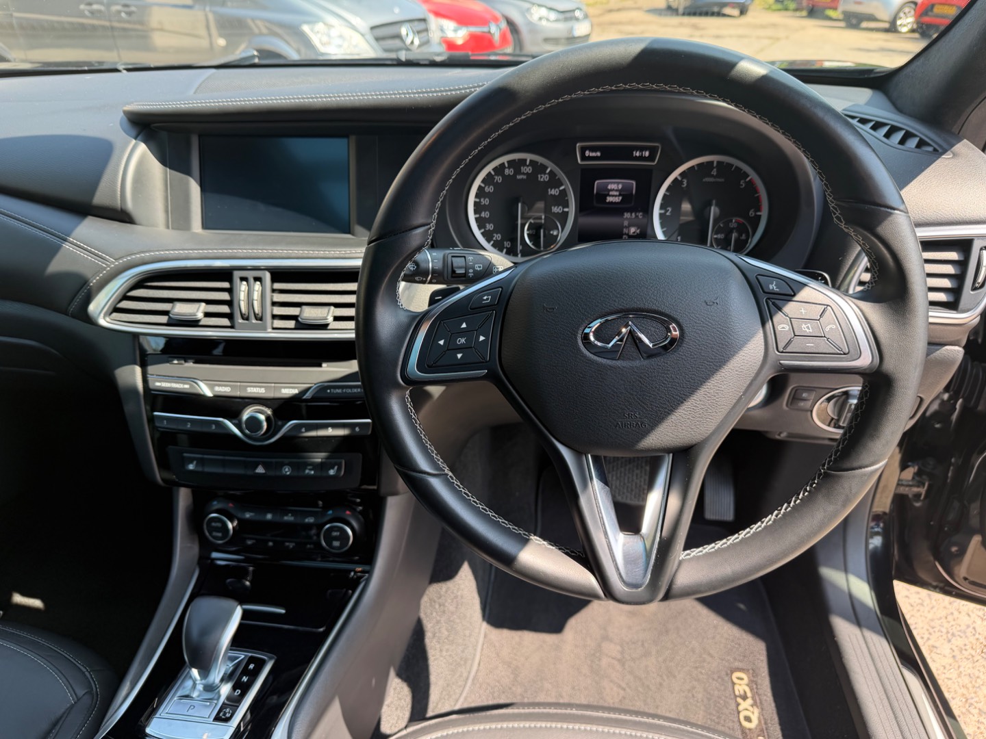 Infiniti Qx30