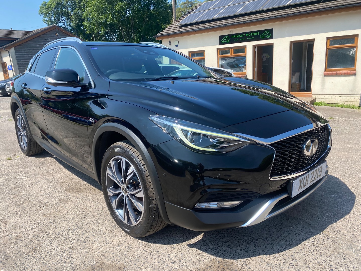 Infiniti Qx30