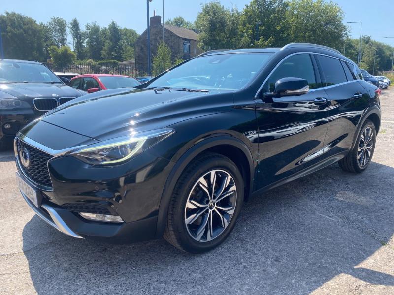 Infiniti Qx30