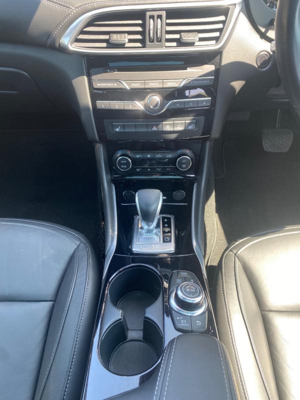 Infiniti Qx30