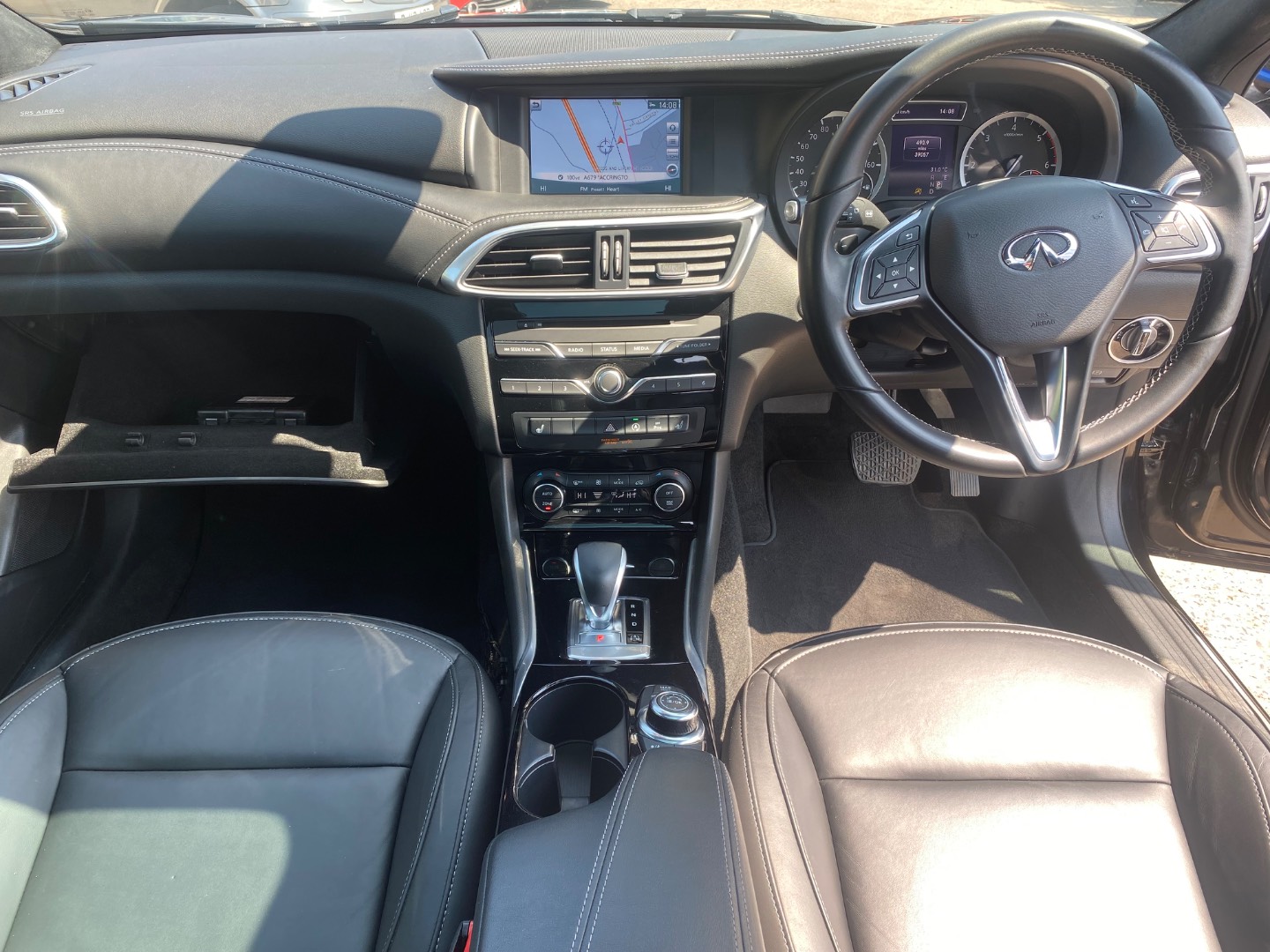 Infiniti Qx30
