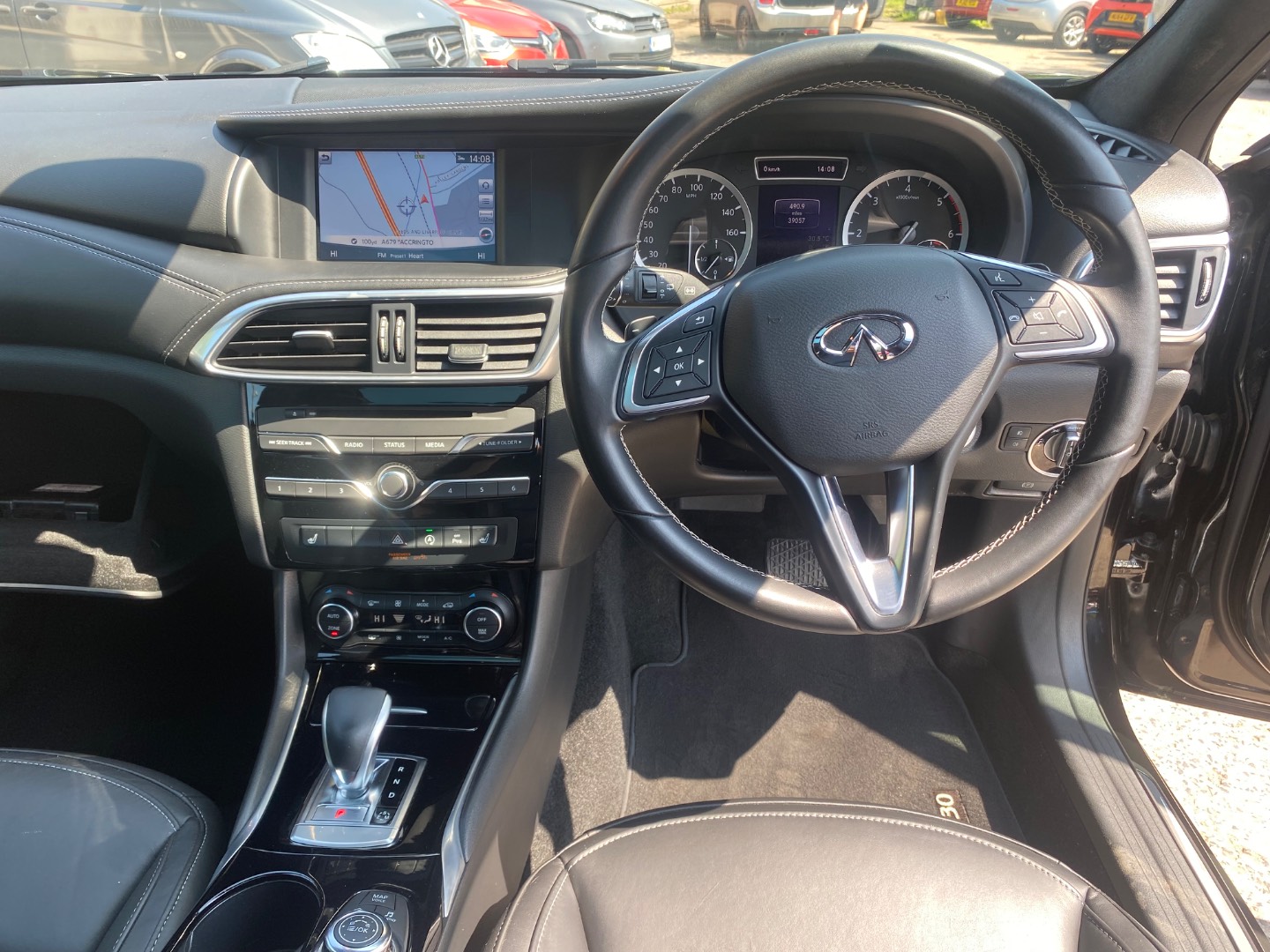 Infiniti Qx30