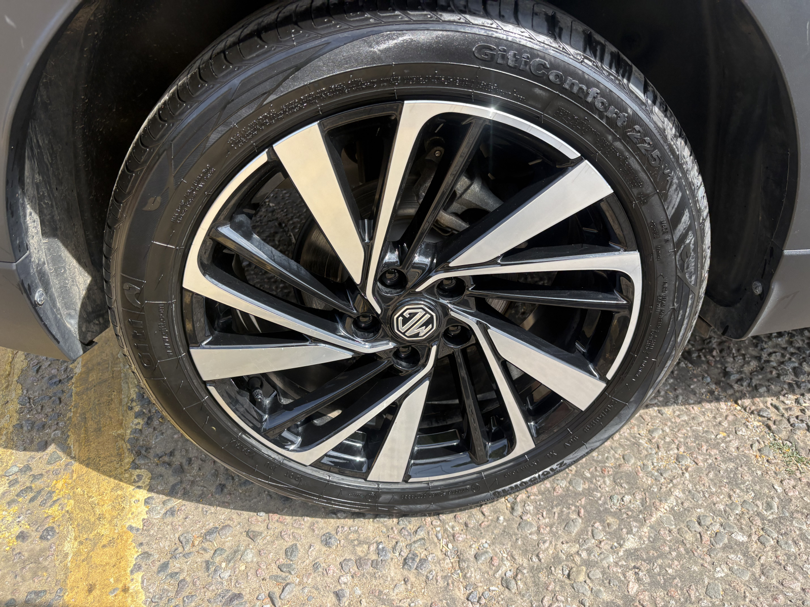 MG Motor UK ZS