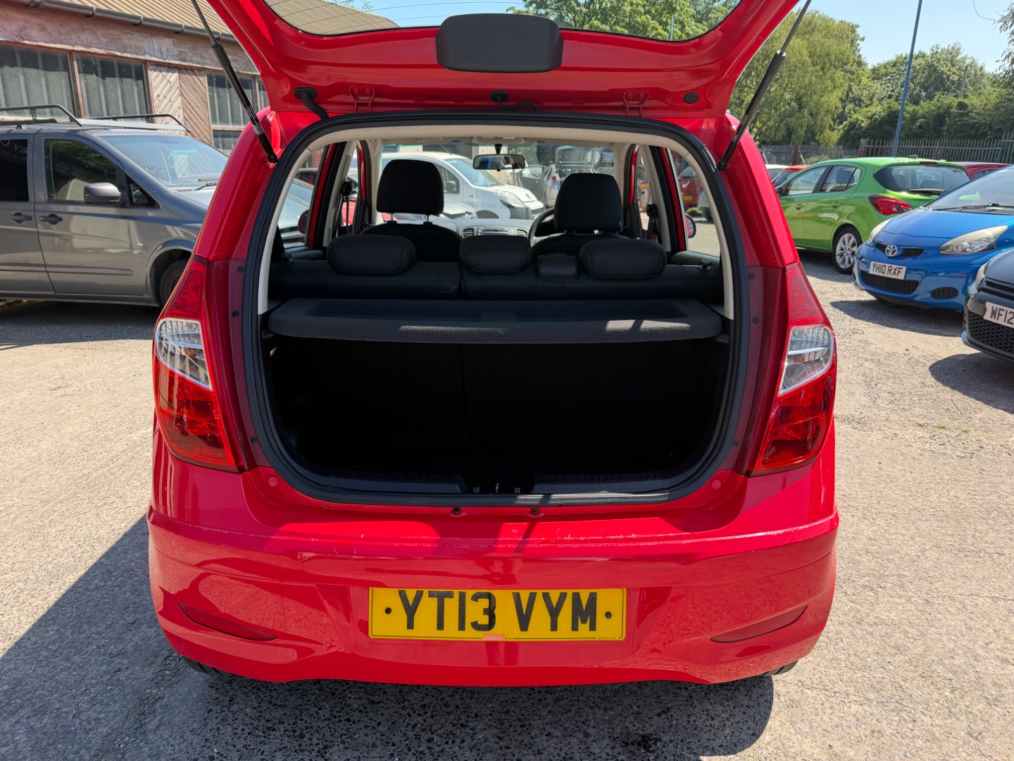 Hyundai i10