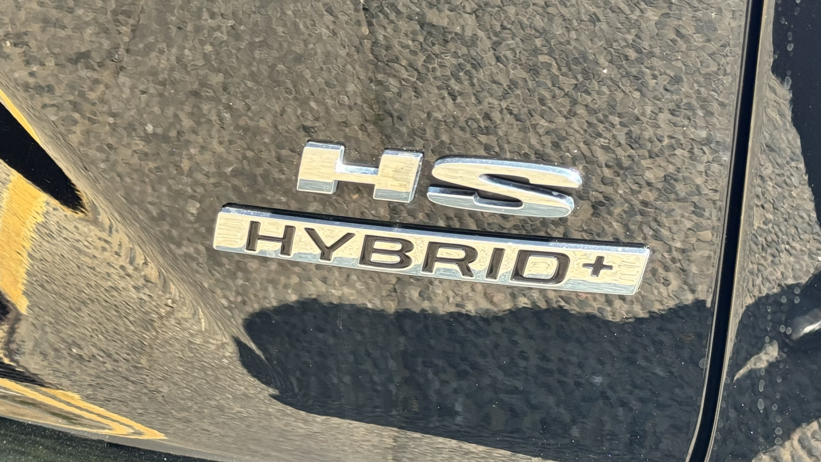 MG Motor UK HS