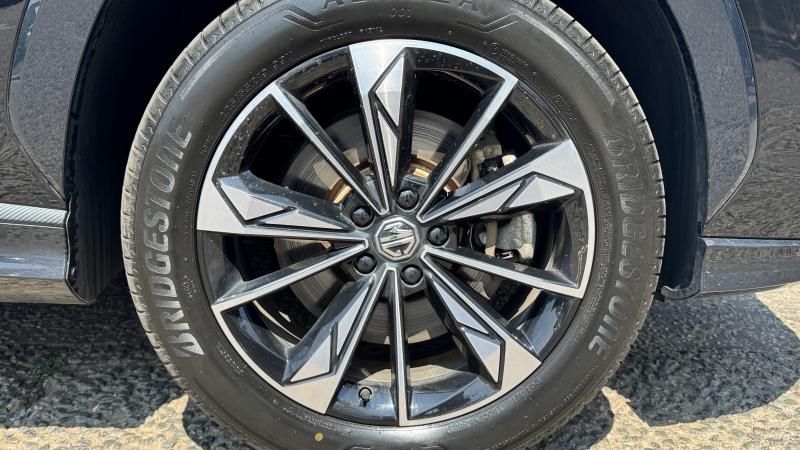 MG Motor UK HS