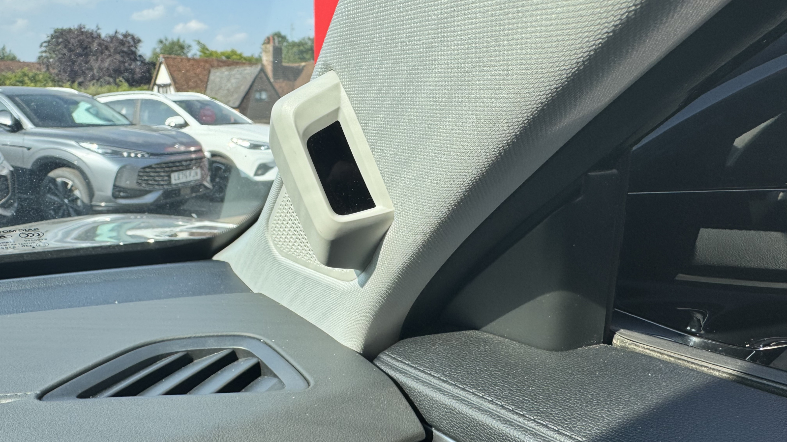 MG Motor UK HS