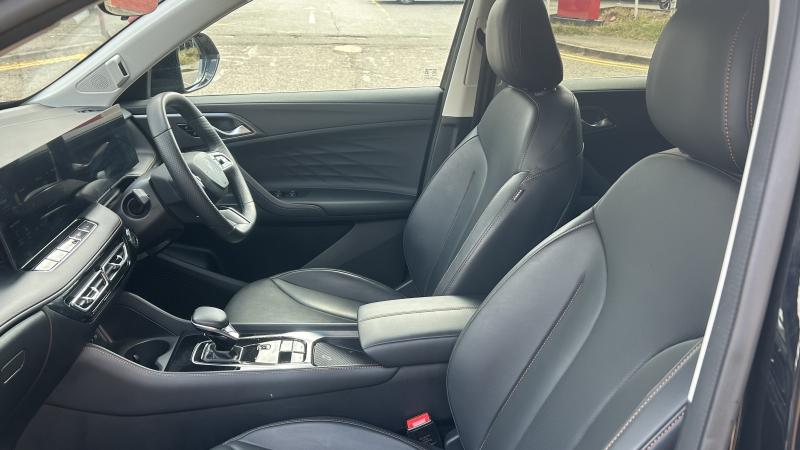 MG Motor UK HS