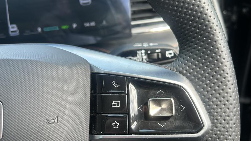 MG Motor UK HS