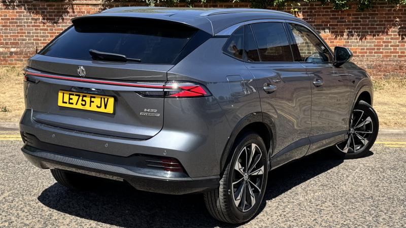 MG Motor UK HS