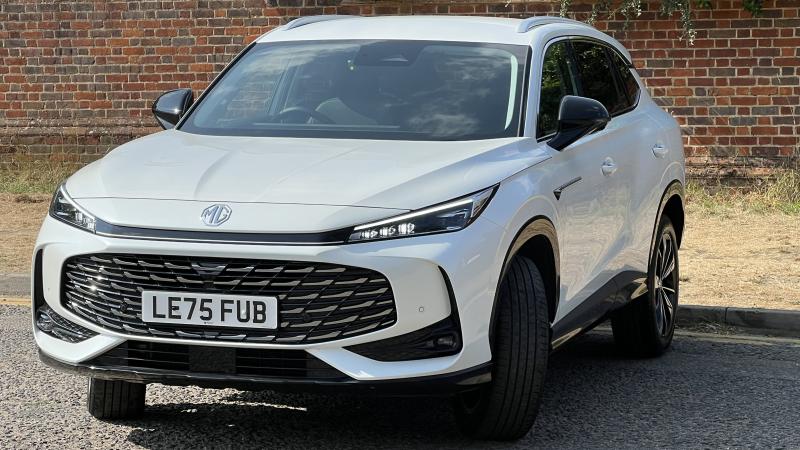 MG Motor UK HS