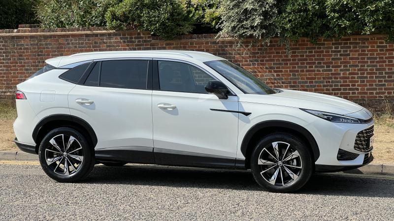 MG Motor UK HS