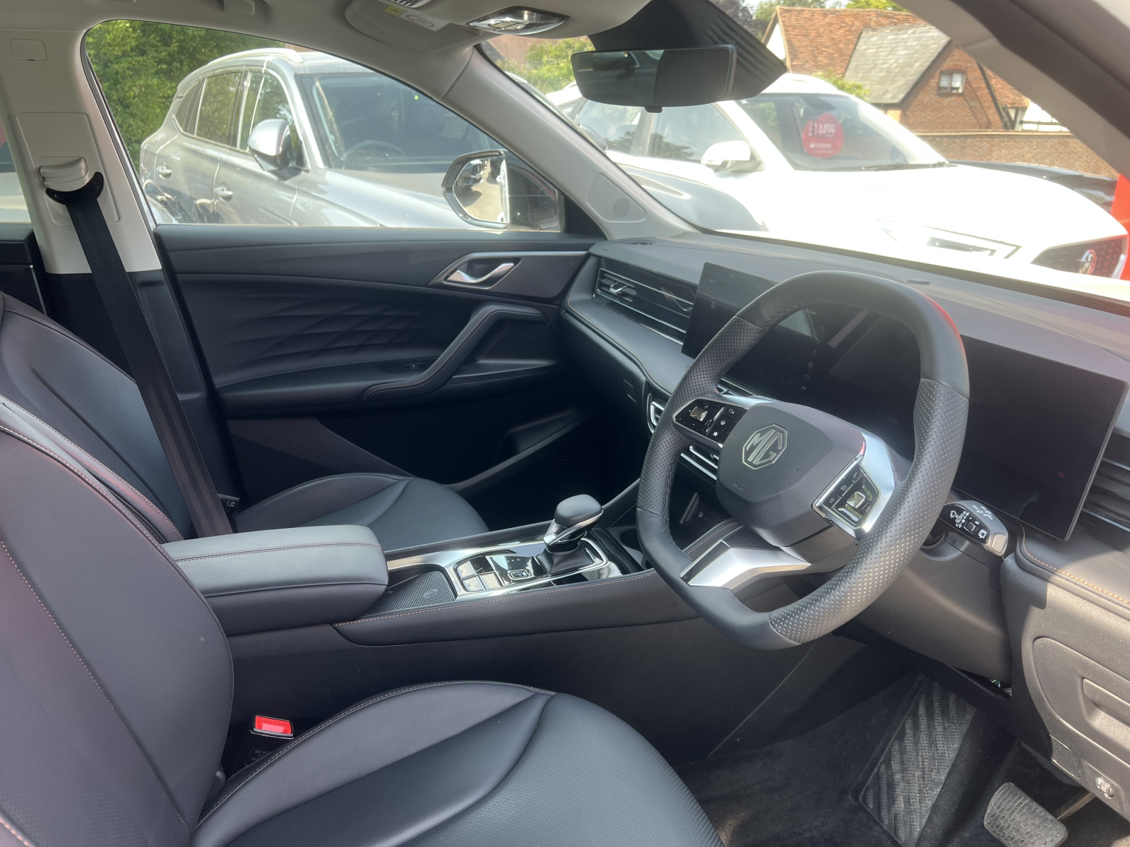 MG Motor UK HS