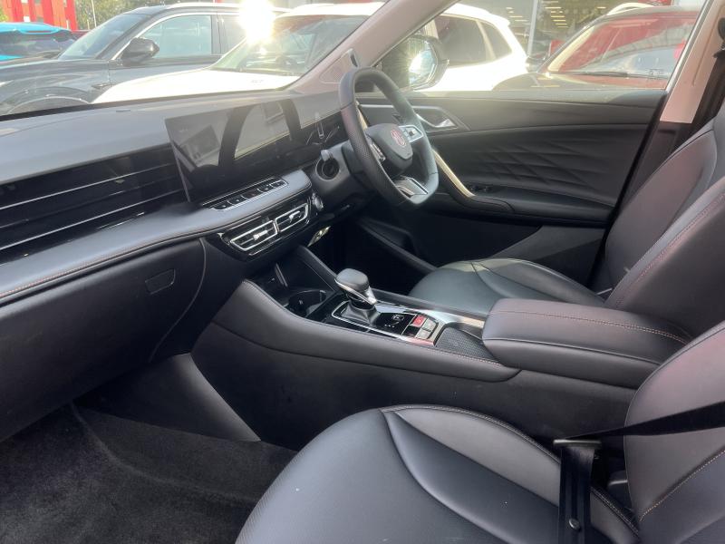 MG Motor UK HS