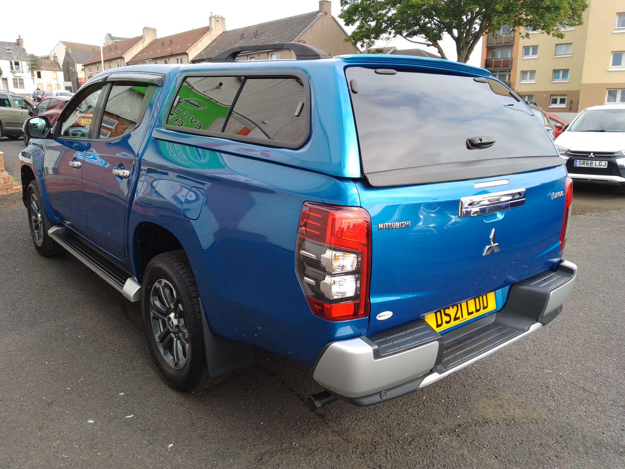 Mitsubishi L200