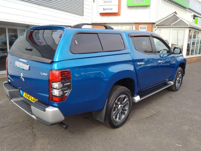 Mitsubishi L200