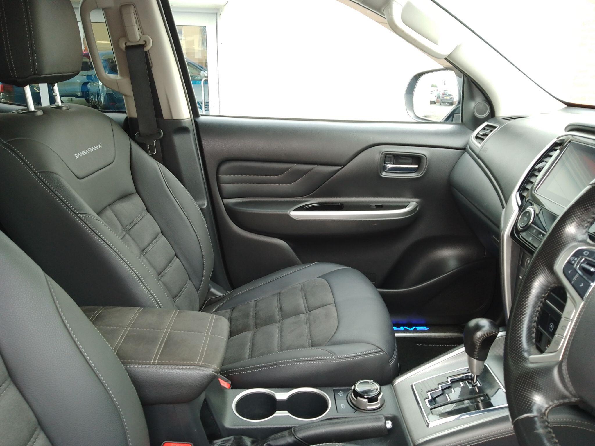 Mitsubishi L200