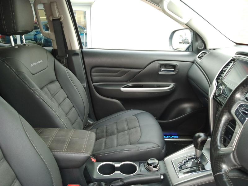 Mitsubishi L200