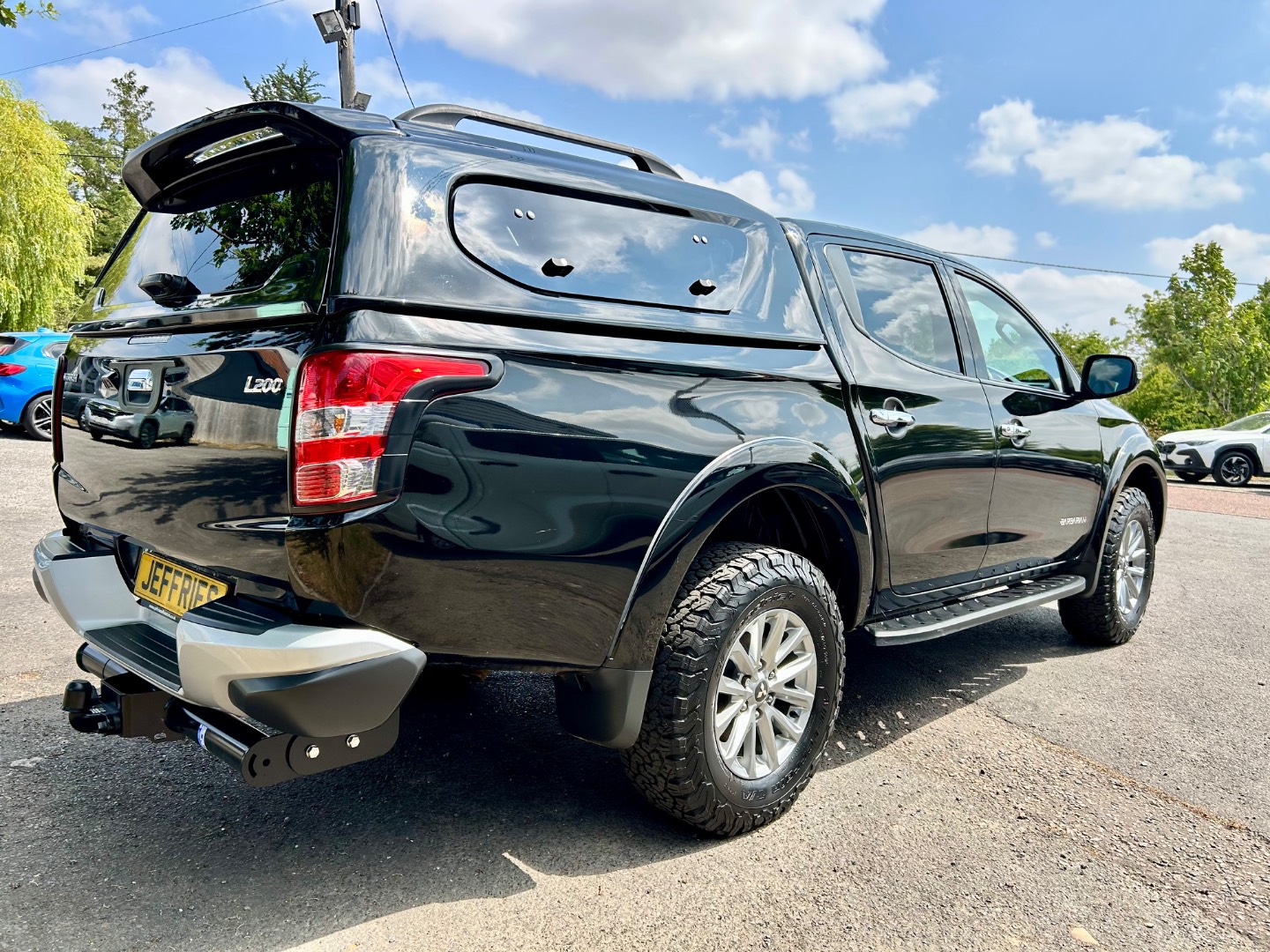 Mitsubishi L200