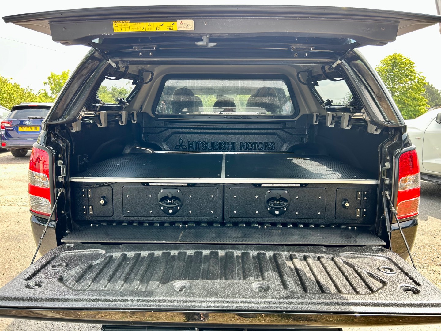 Mitsubishi L200