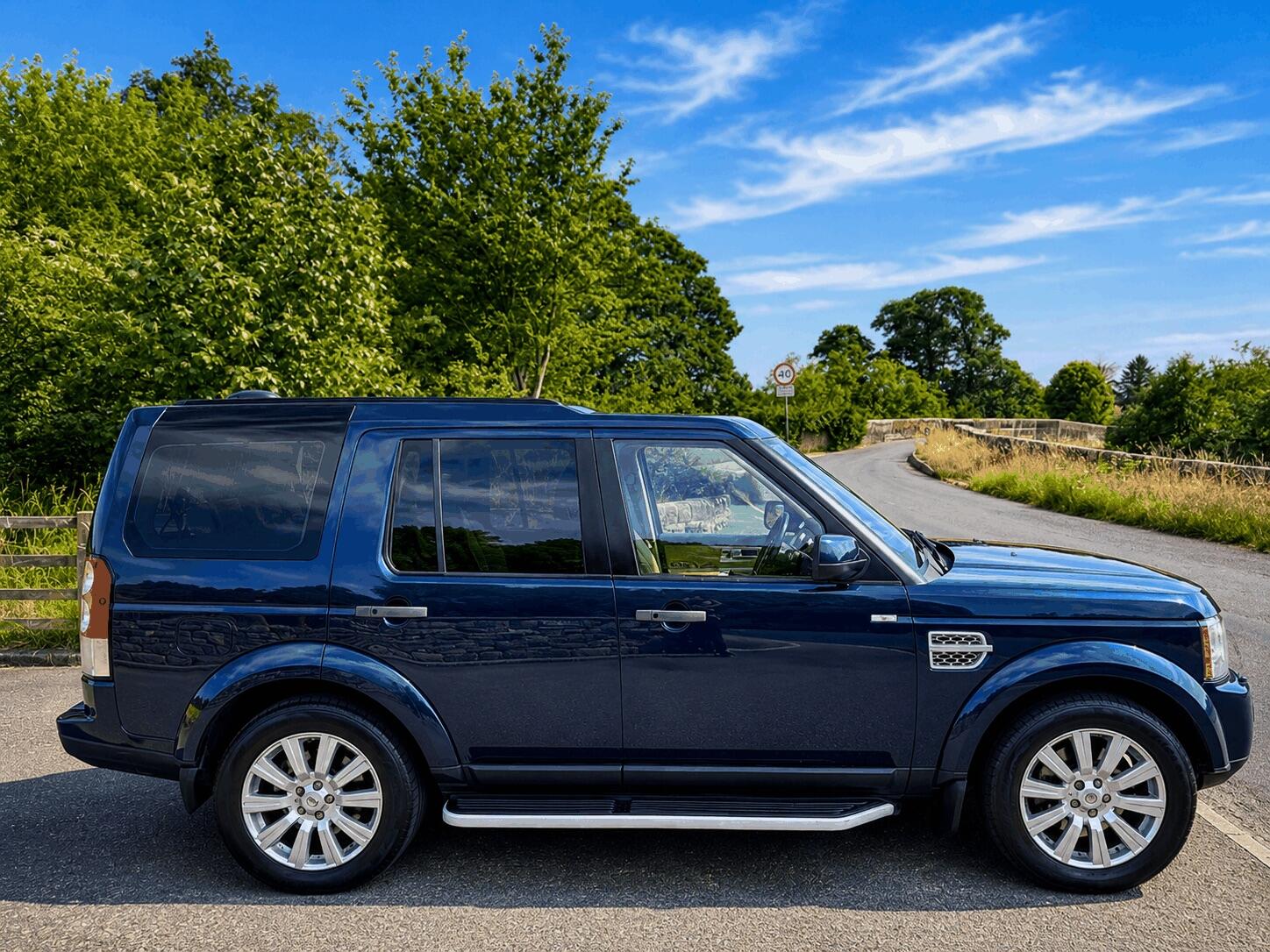 Land Rover Discovery 4