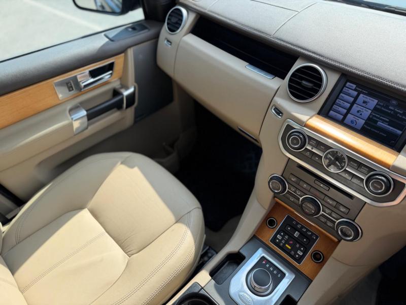Land Rover Discovery 4