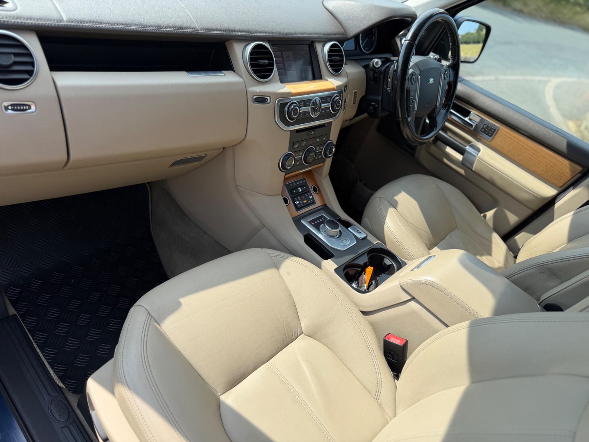 Land Rover Discovery 4