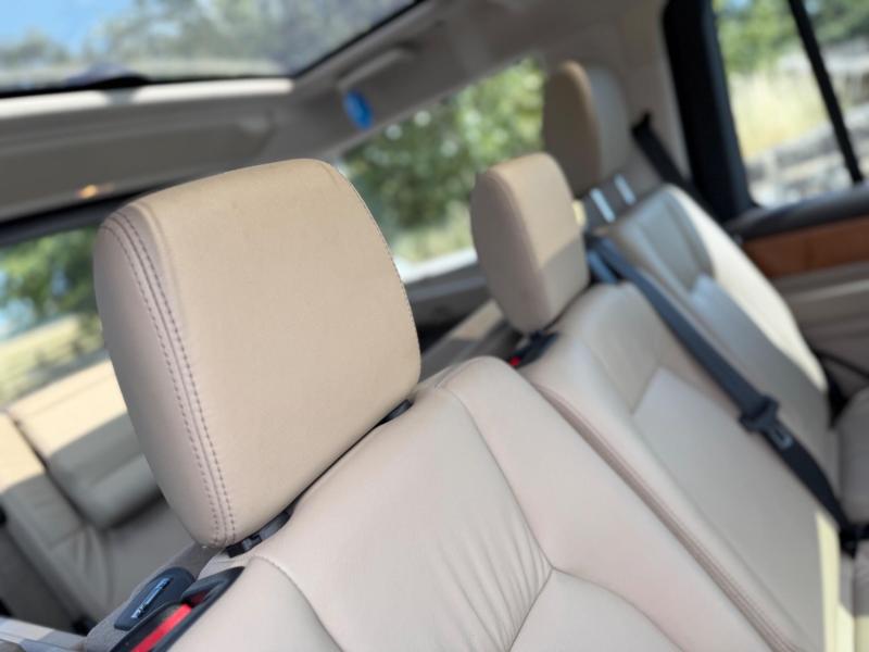 Land Rover Discovery 4