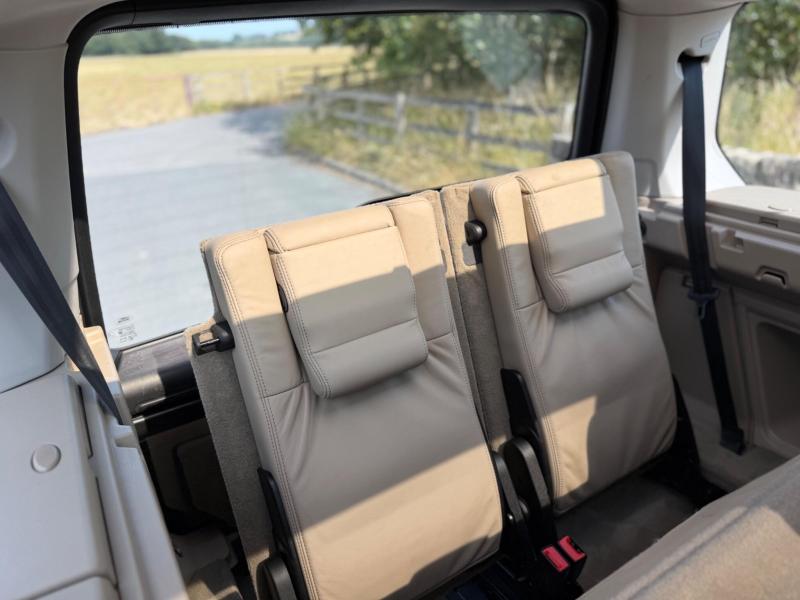 Land Rover Discovery 4