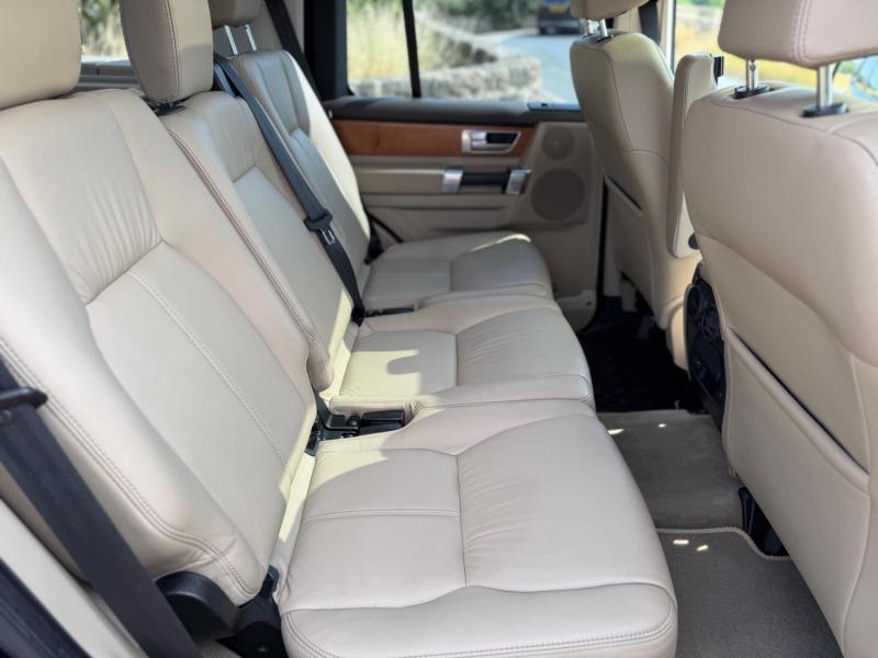 Land Rover Discovery 4