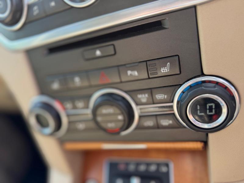 Land Rover Discovery 4