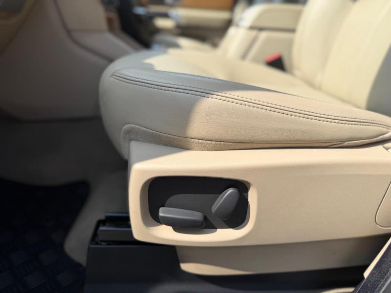 Land Rover Discovery 4