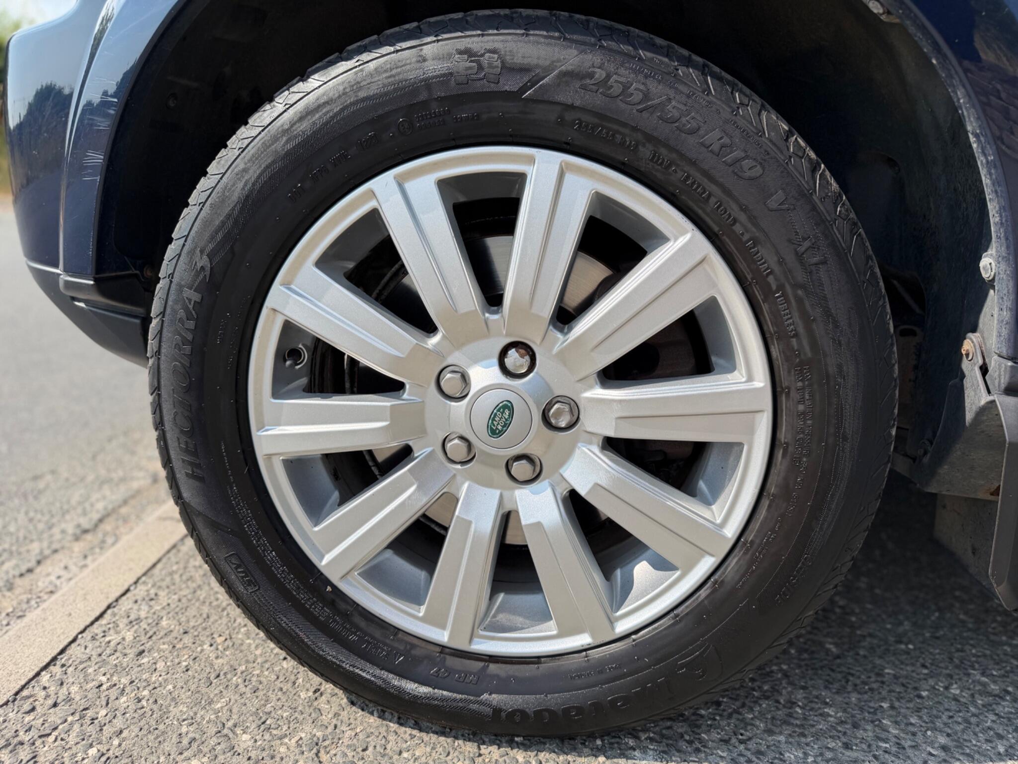 Land Rover Discovery 4