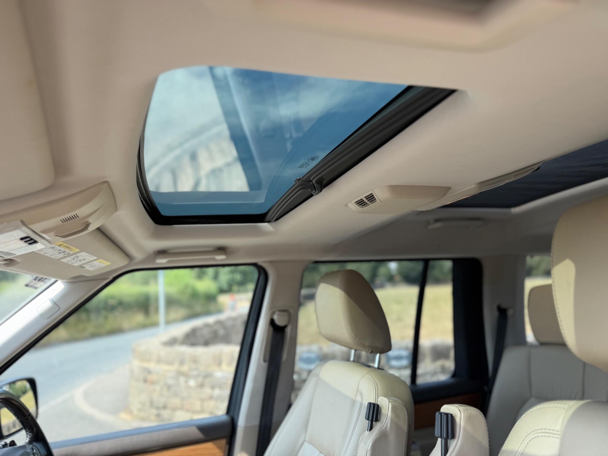 Land Rover Discovery 4