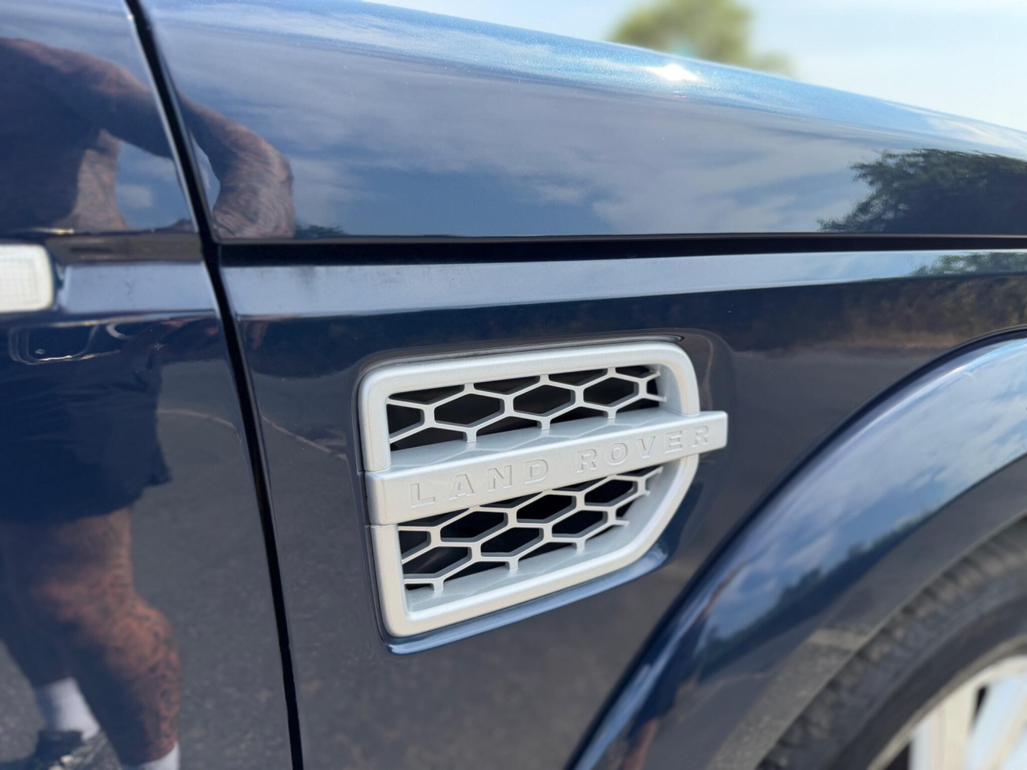 Land Rover Discovery 4