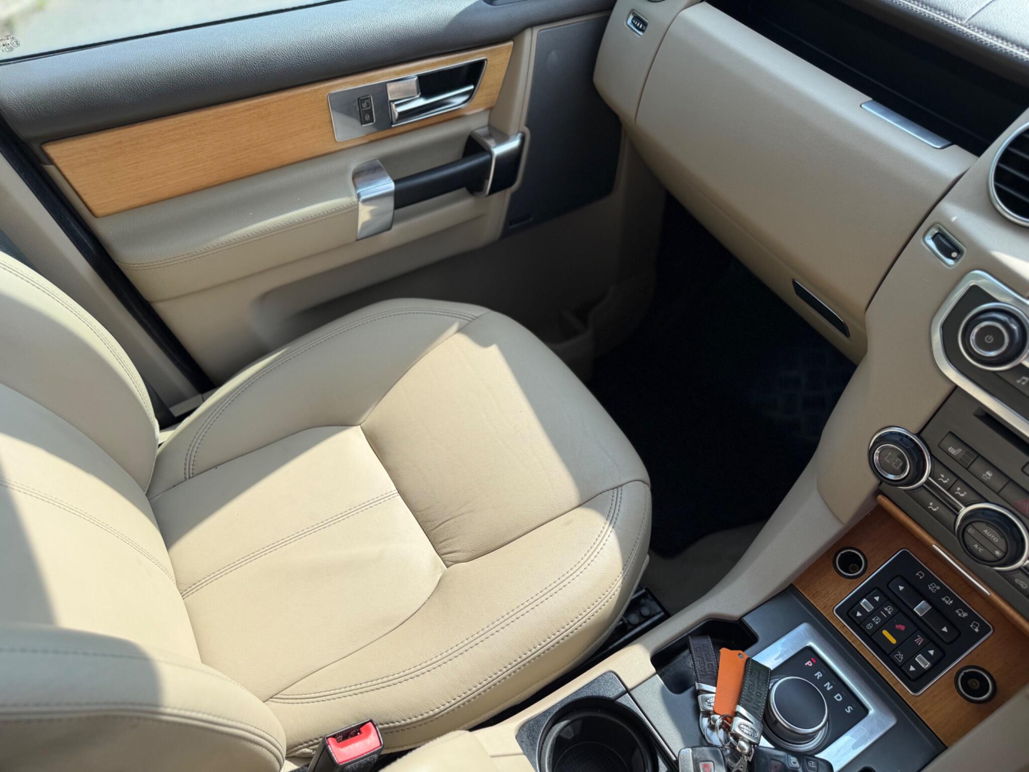 Land Rover Discovery 4