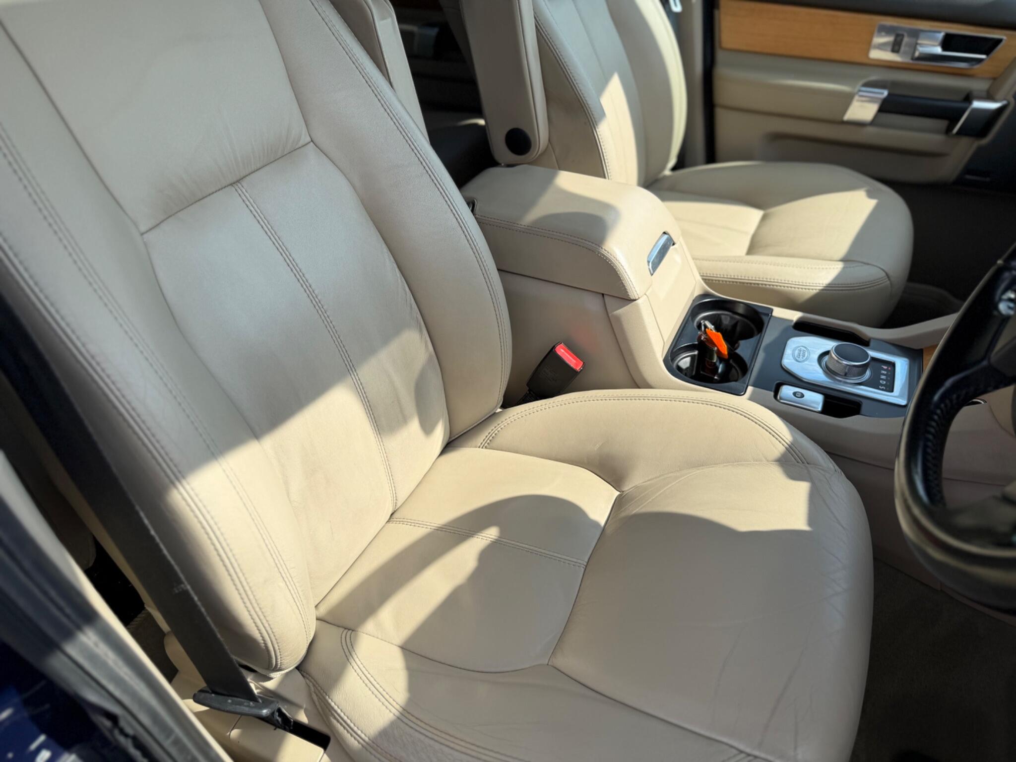 Land Rover Discovery 4