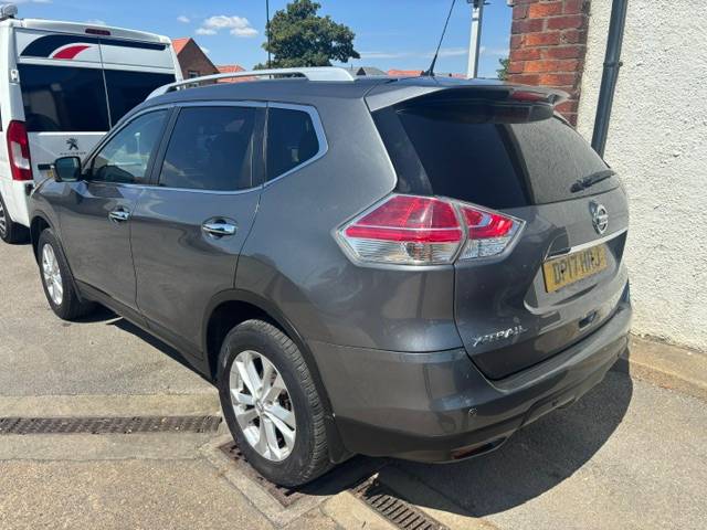 Nissan X-TRAIL