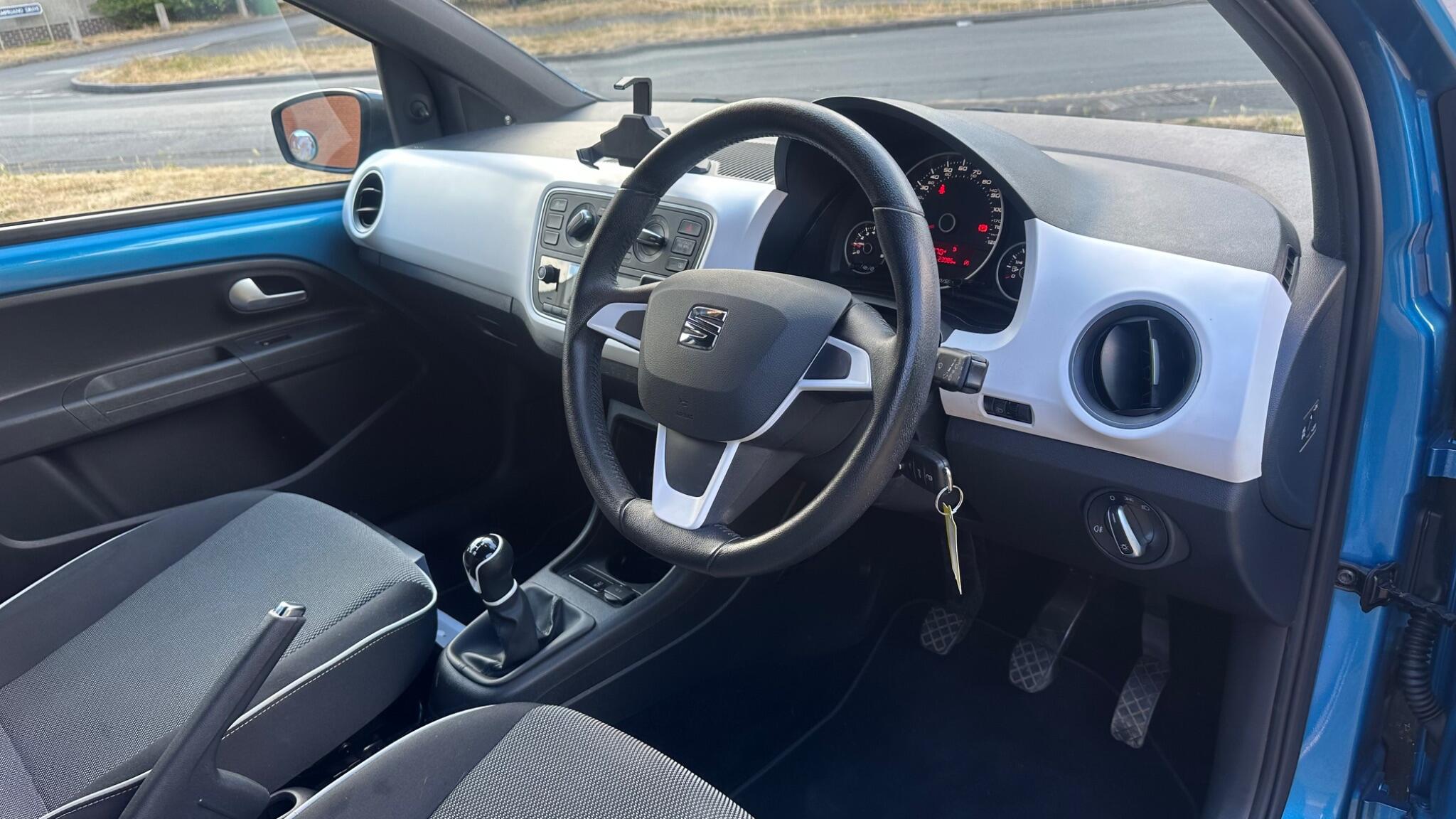 SEAT Mii