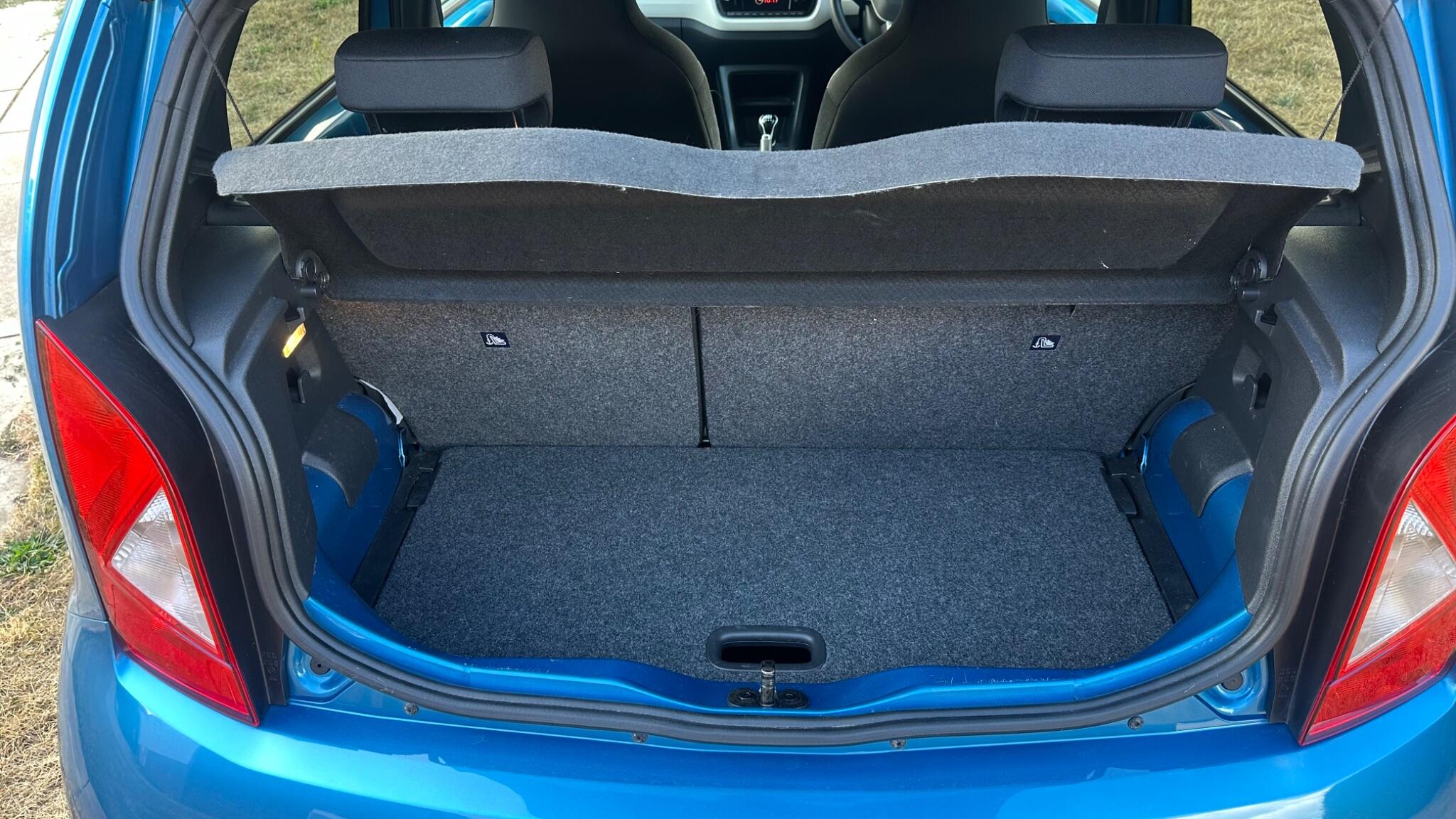 SEAT Mii